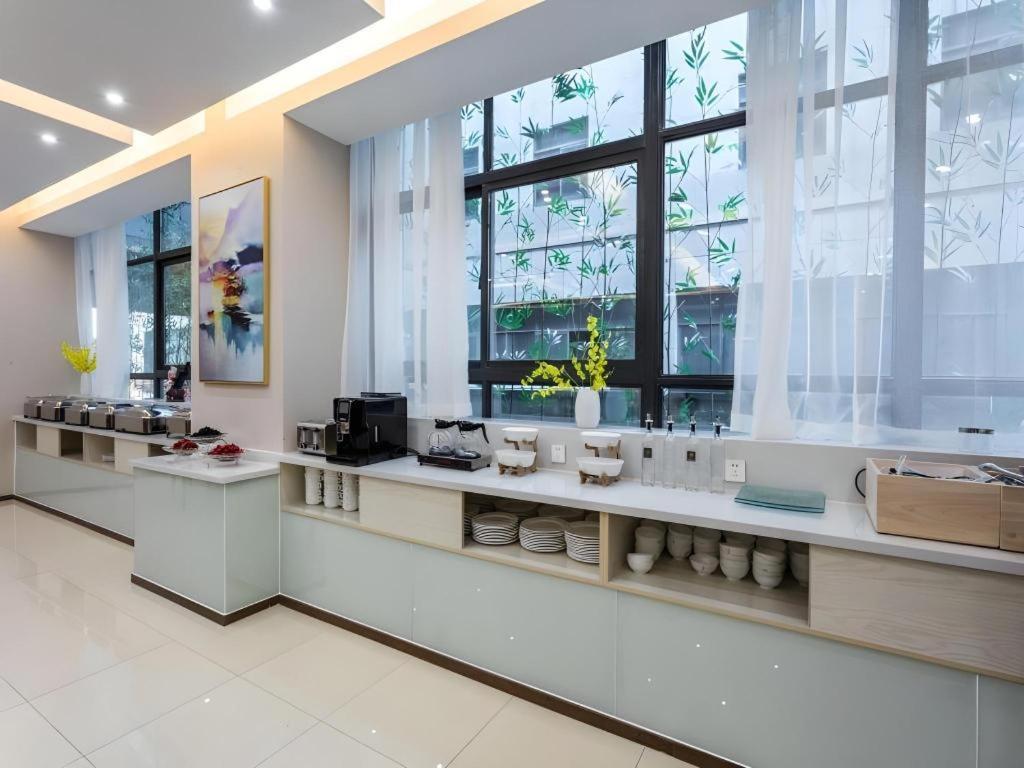 Gya Changzhou Wujin District Hutang New Era Furniture Plaza Hotel Esterno foto